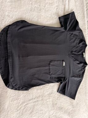Scope 1-Pocket V-Neck Scrub Top - XS 🖤
